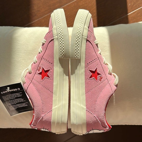 CONVERSE Hello Kitty one star suede PINK - Picture 2 of 10